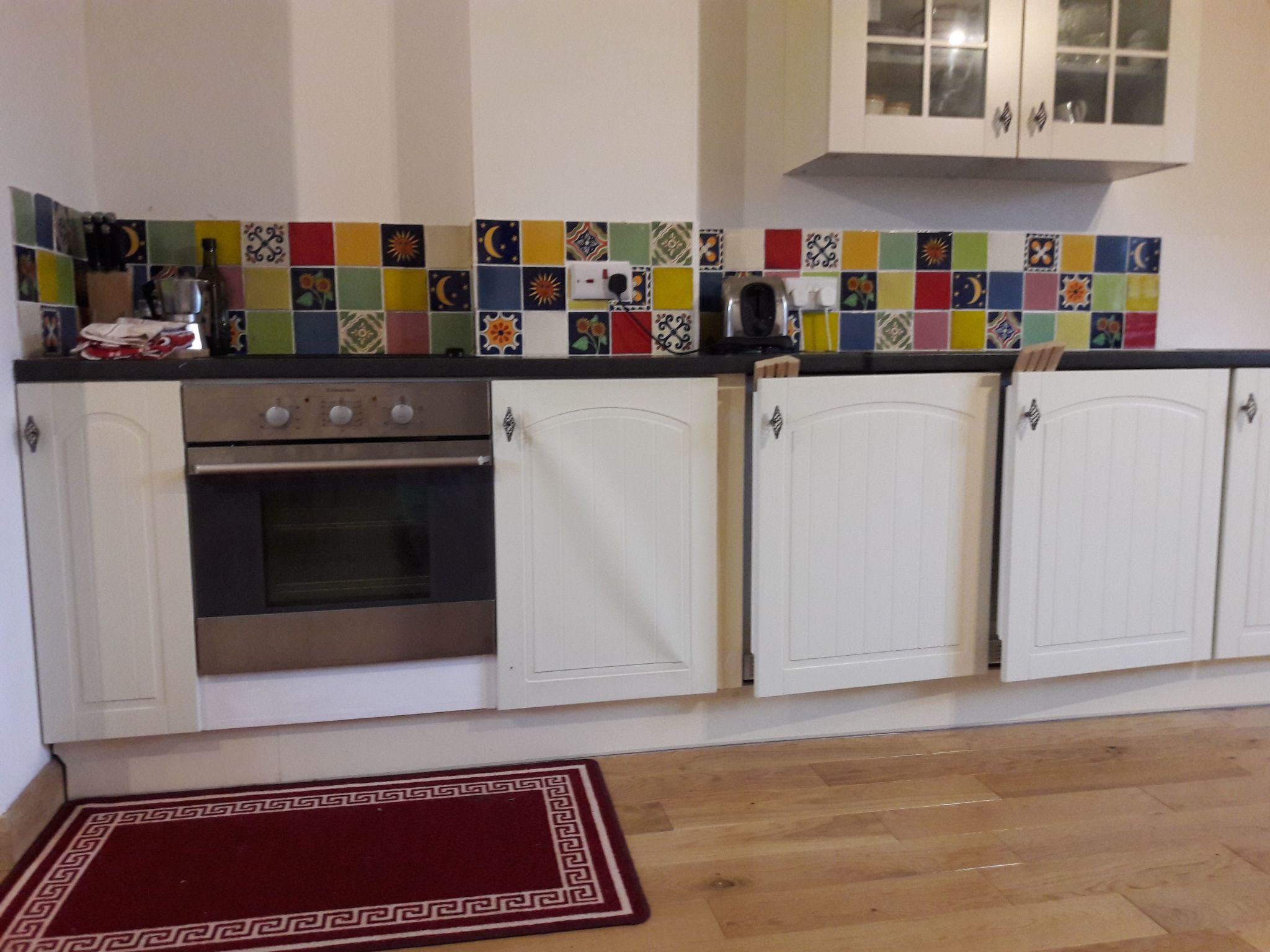 Haus in Crickadarn mit Parkplatz und Bergblick-Image-tags.info