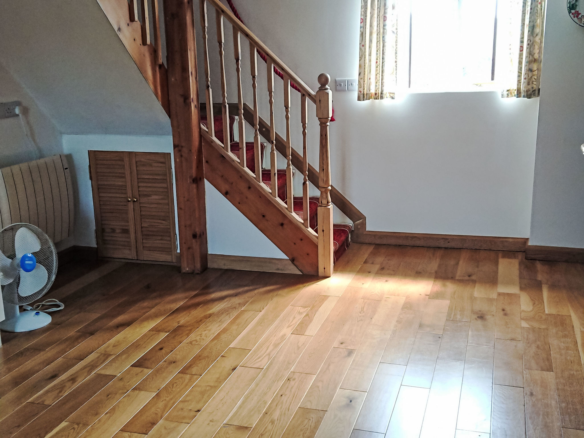 Haus in Crickadarn mit Parkplatz und Bergblick - Dedans