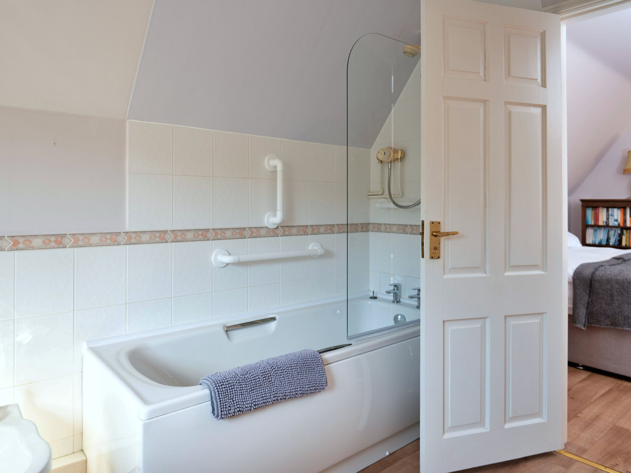 Cwmfron House-Inside
