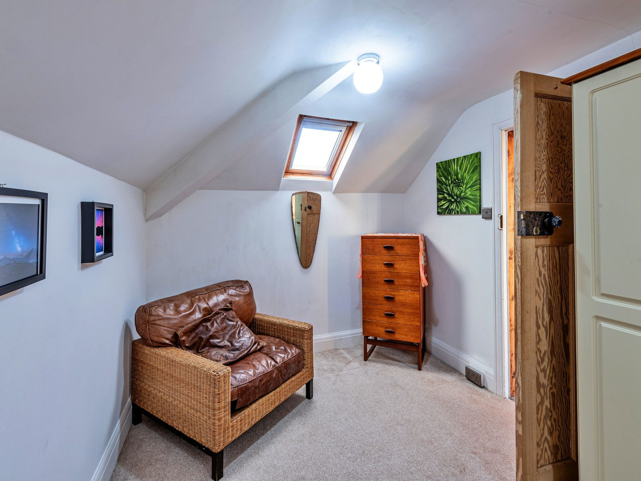 Ty Gwyn Hideaway-Binnen