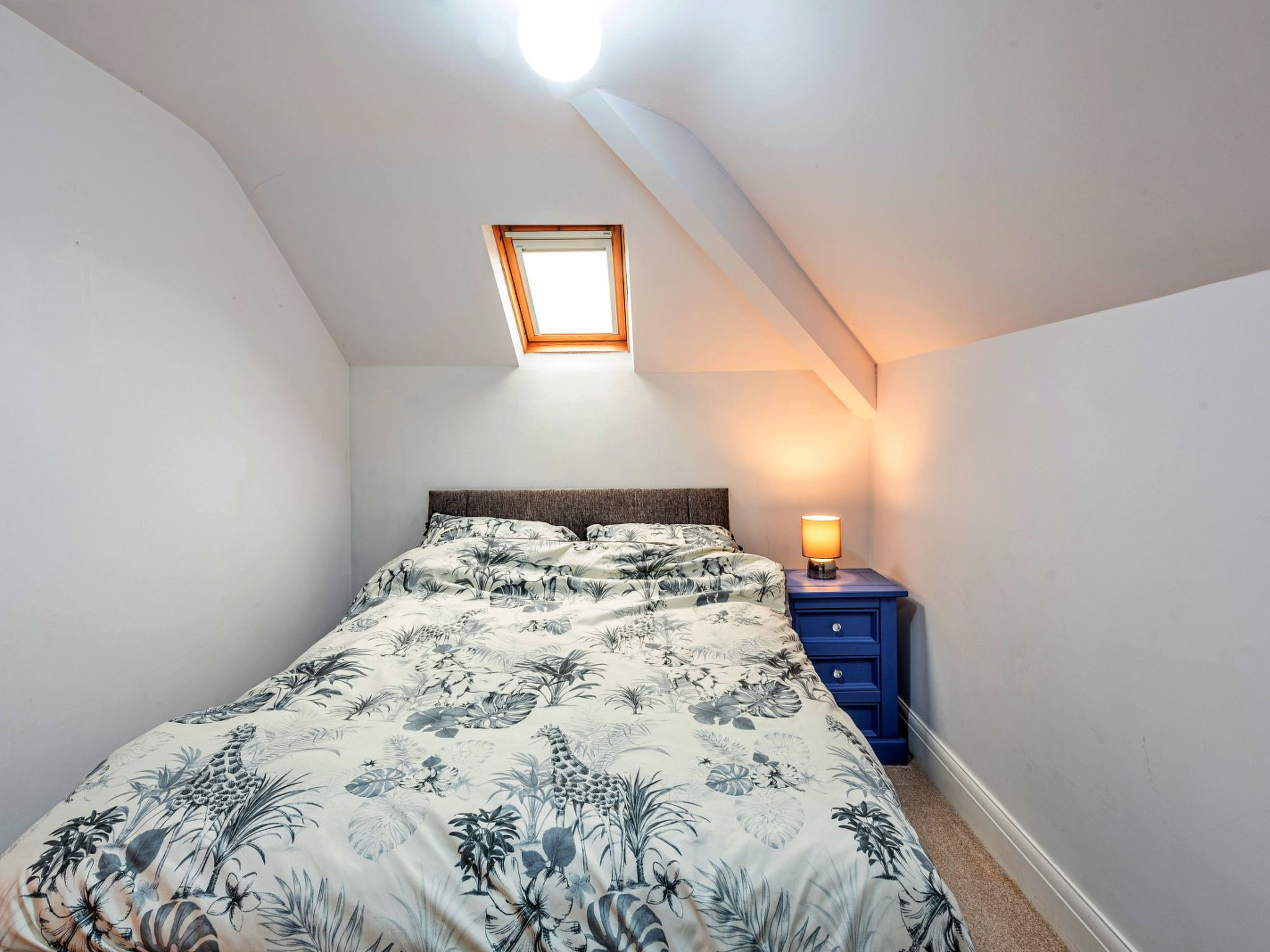 Ty Gwyn Hideaway-Binnen