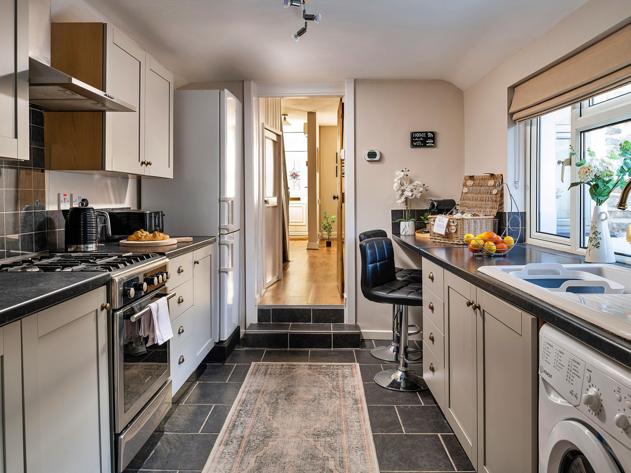 Bwthyn Llechi (Slate Cottage)-Drinnen