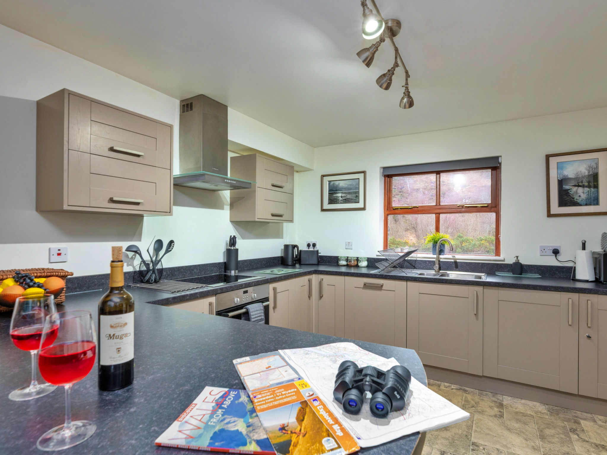 Riverstone Cottage - Binnen
