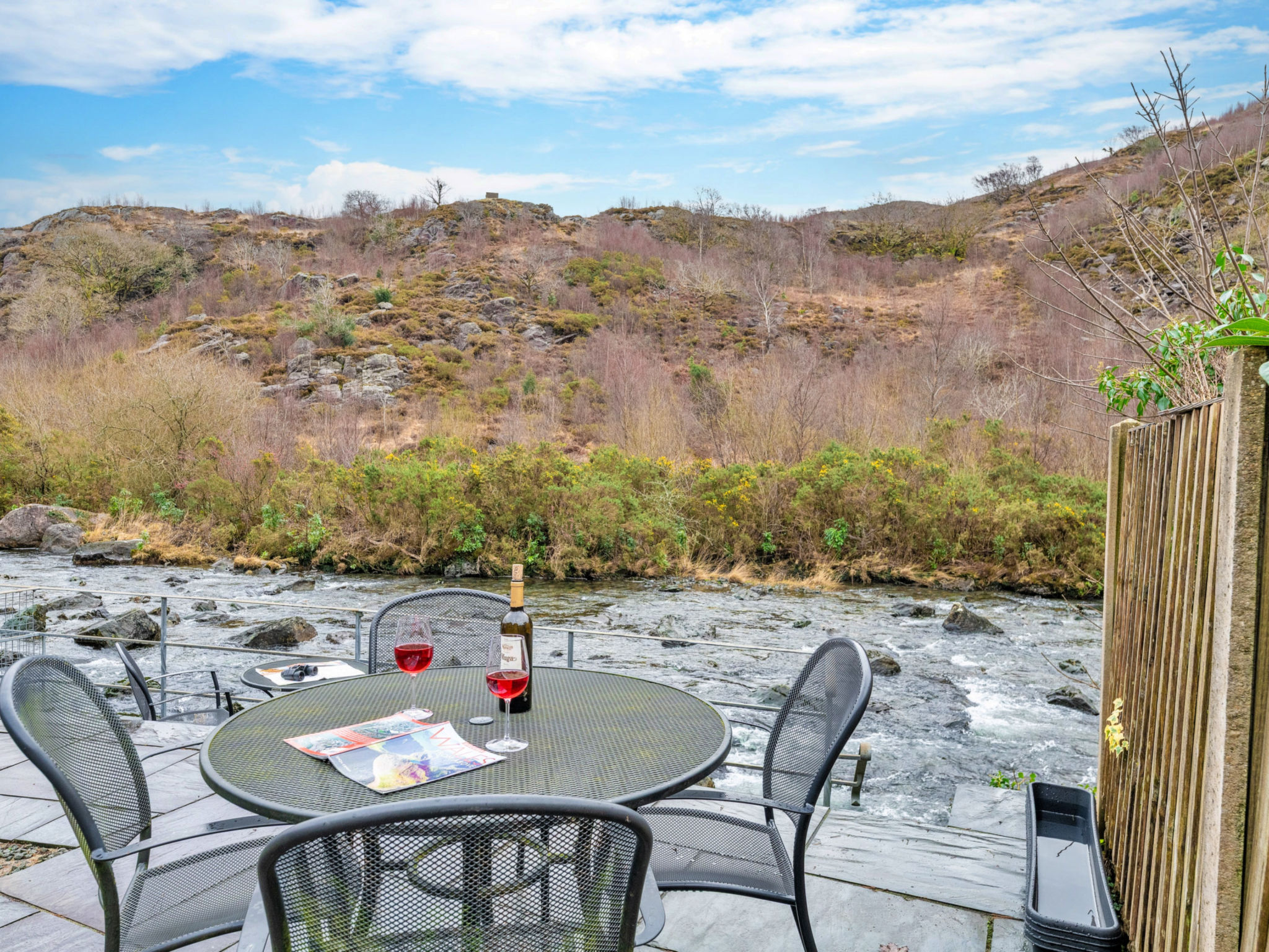 Riverstone Cottage - Buiten