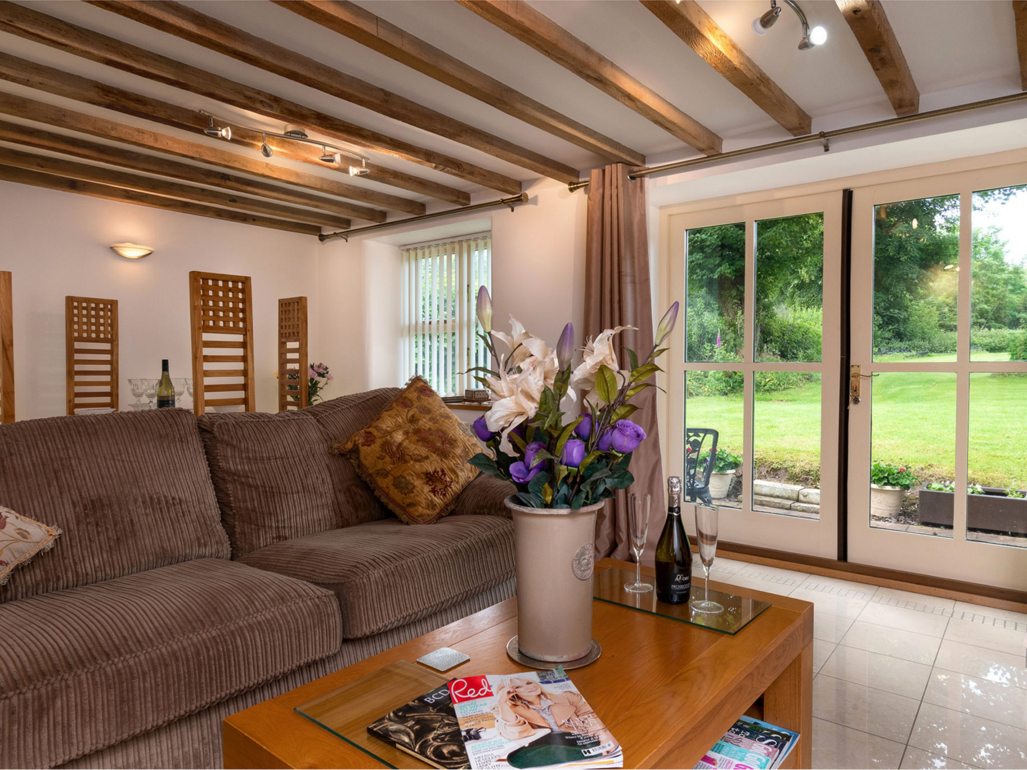 The Cottage-Drinnen