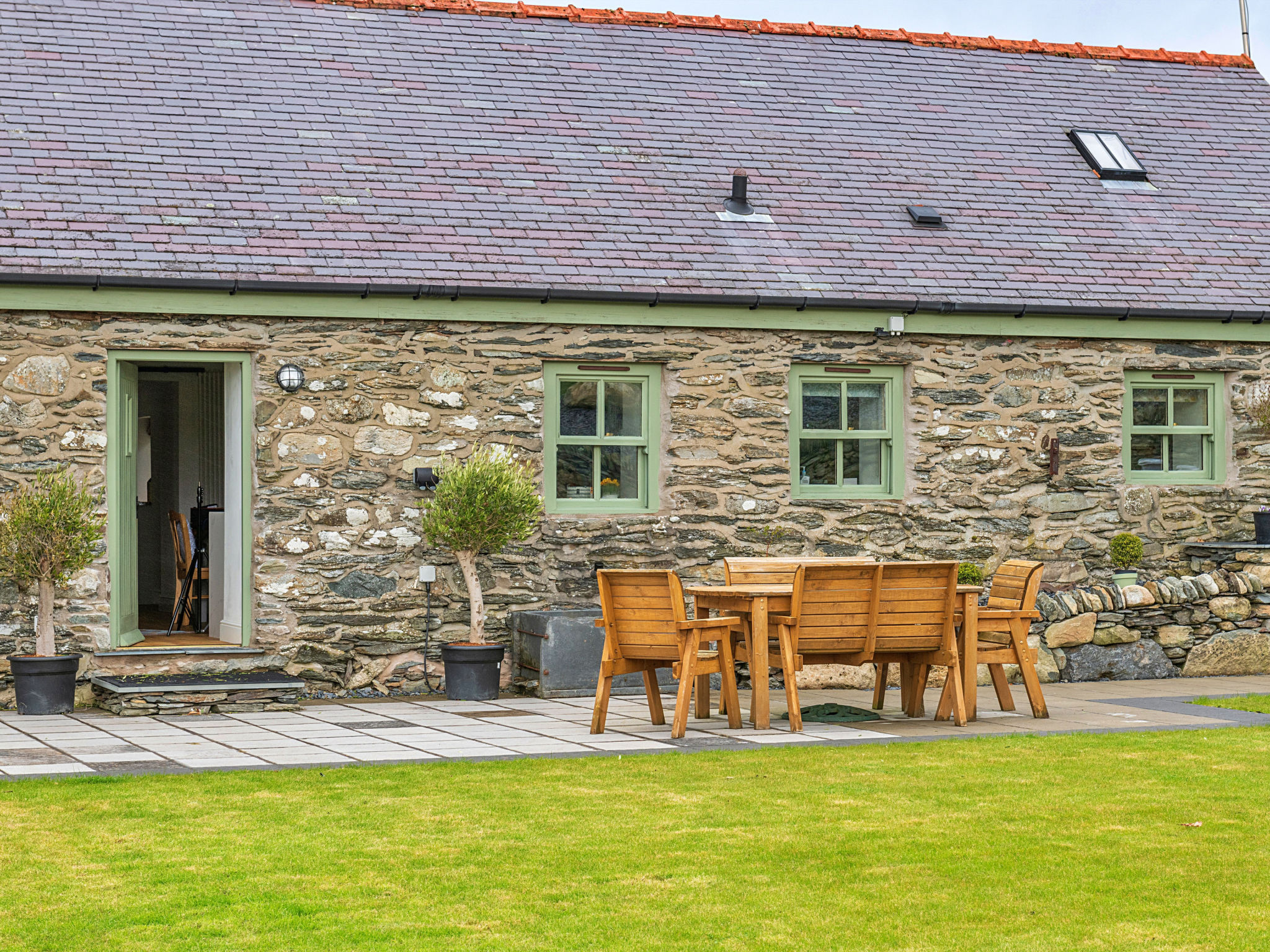 Moelis Barn