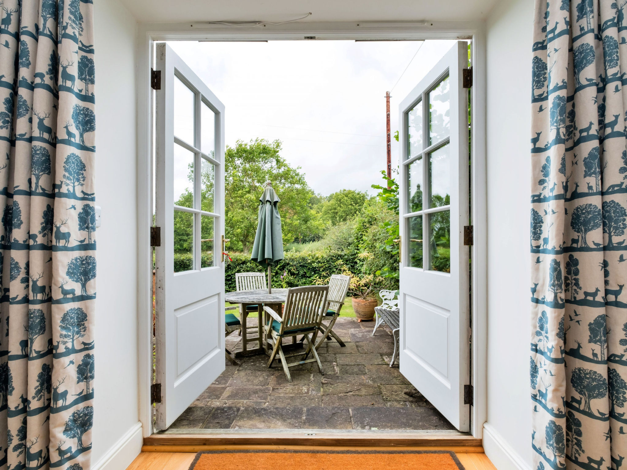 Coach House Wellbeing Retreat-Buiten