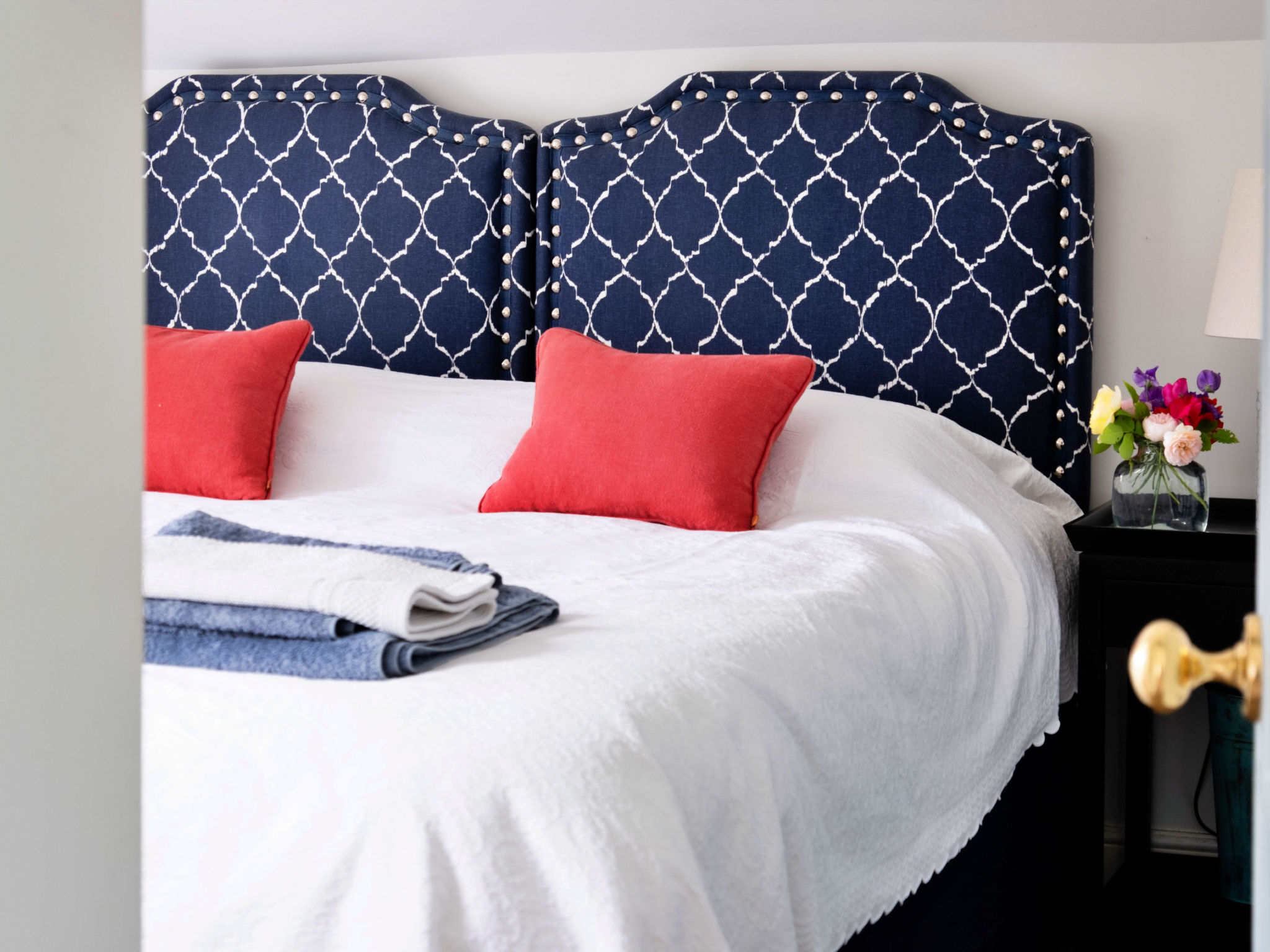 Coach House Wellbeing Retreat-Binnen