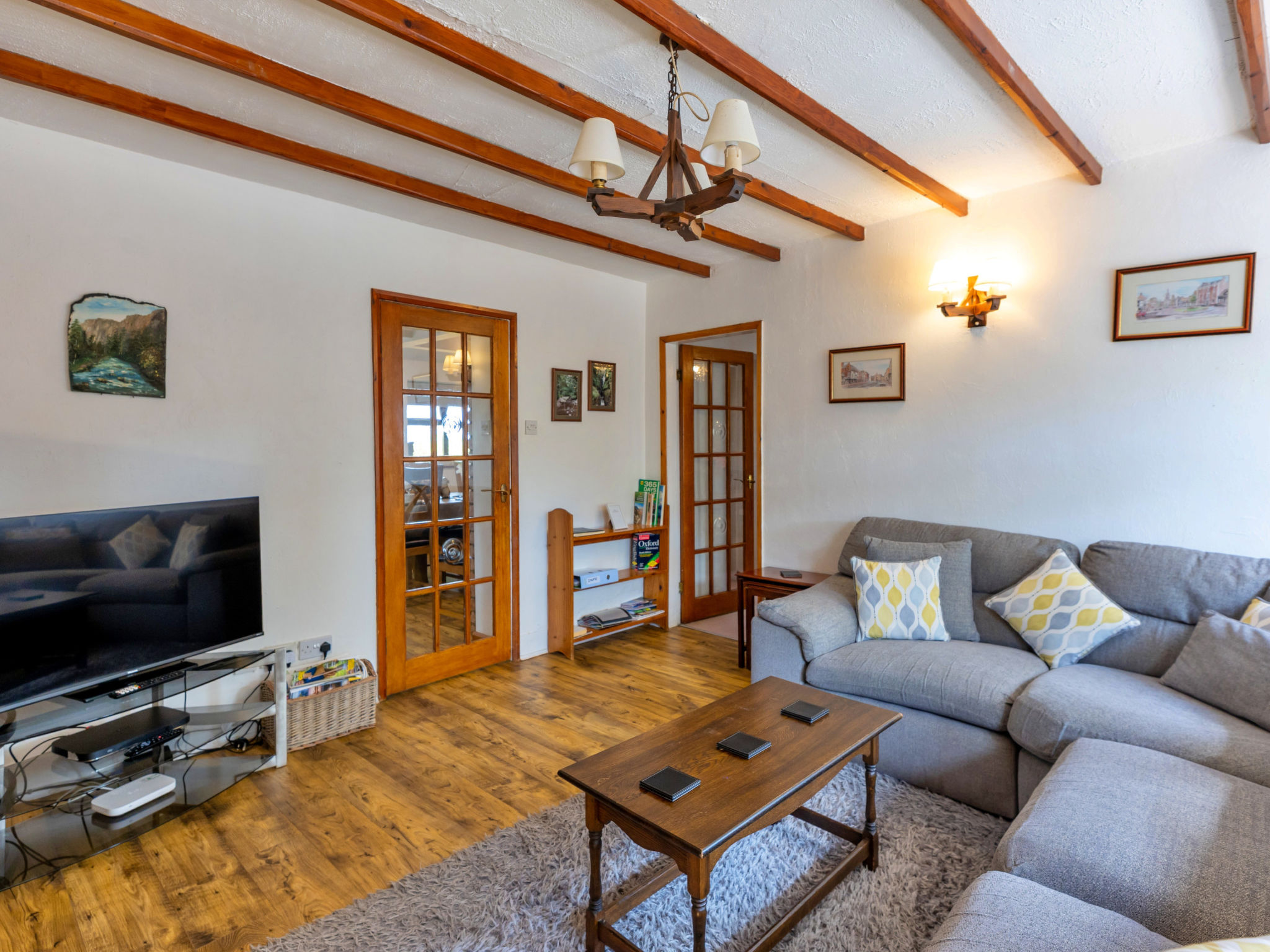 Garth Cottage - Inside
