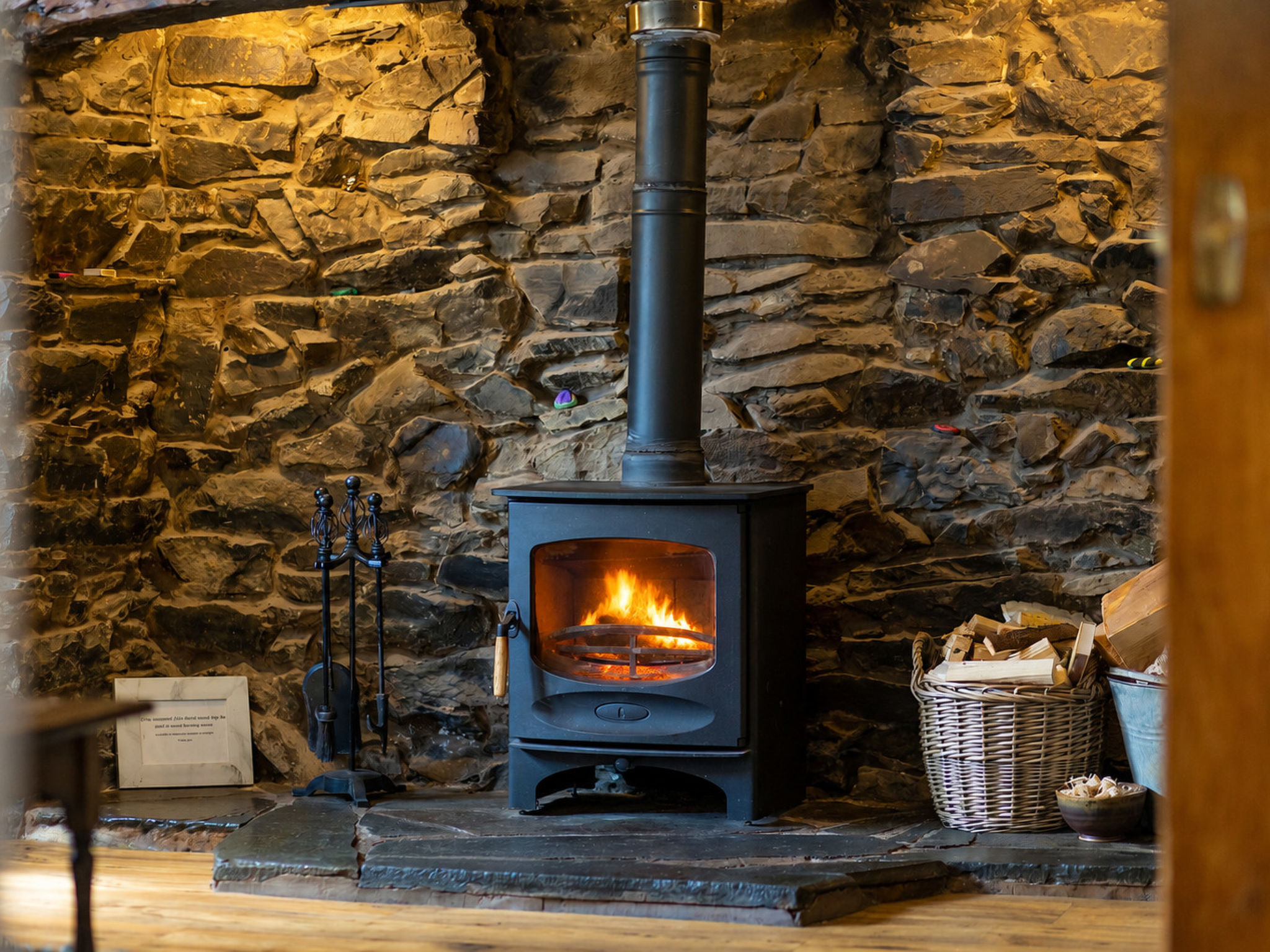 Garth Cottage - Inside