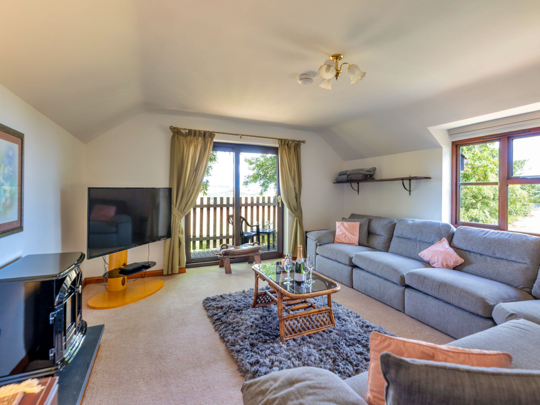 Garth Cottage - Inside