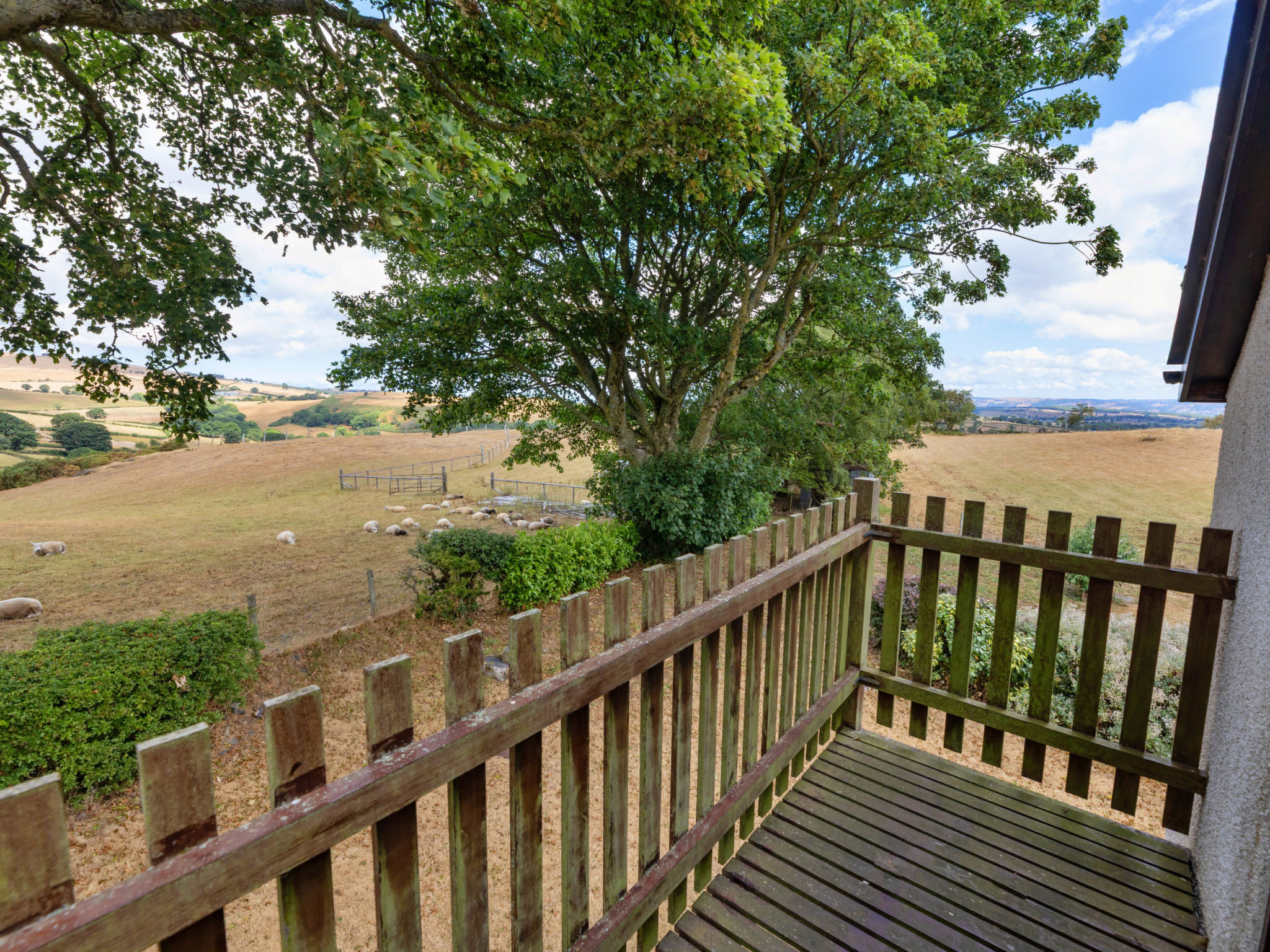 Garth Cottage - Outside