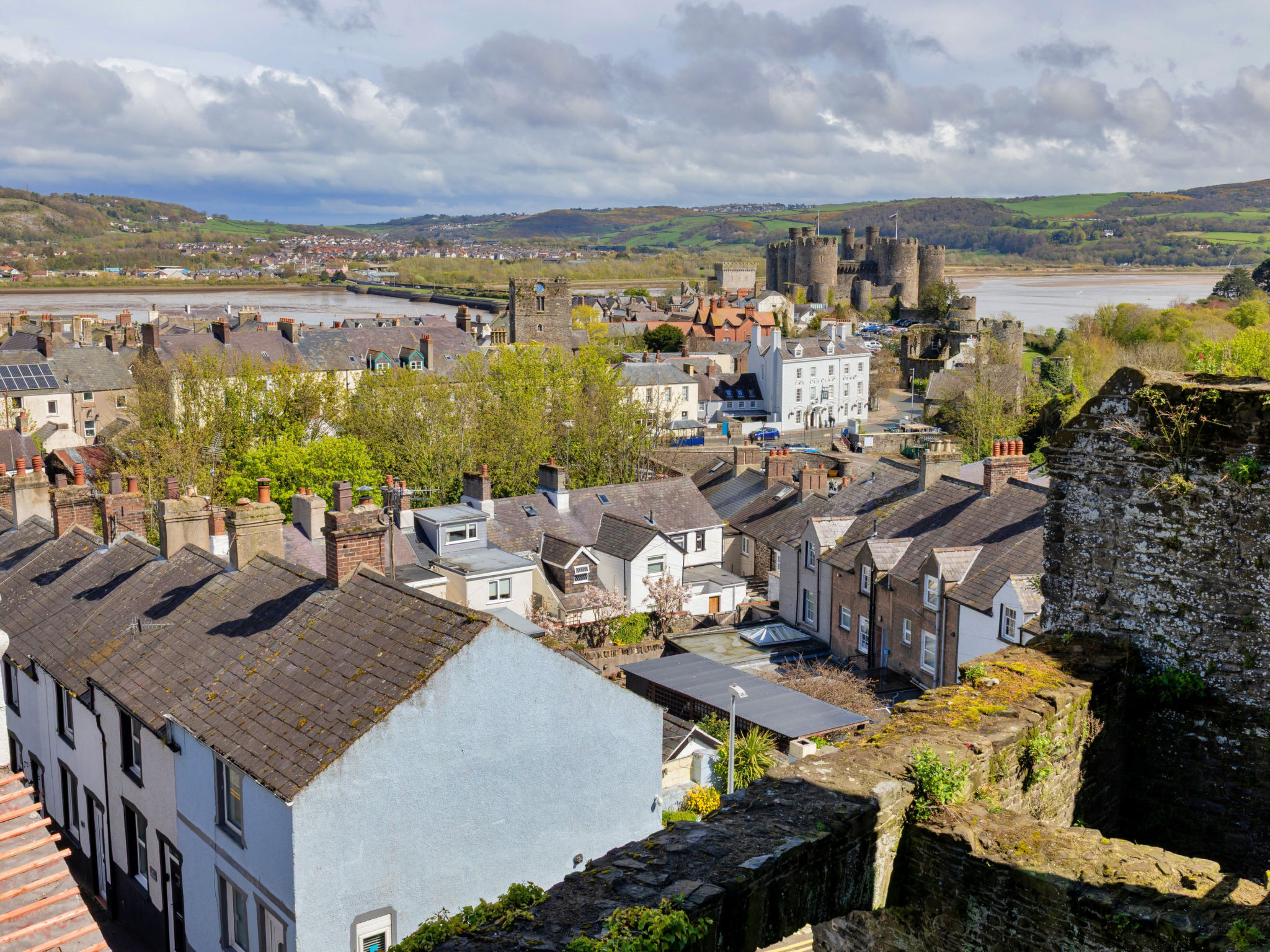 Ty Pen Y Bryn, Castle Views - Buiten