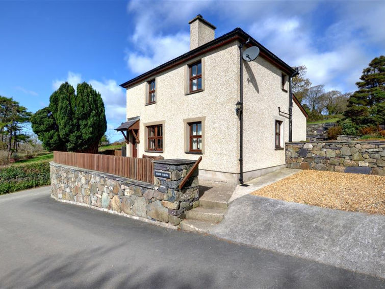 Llanfaglan House