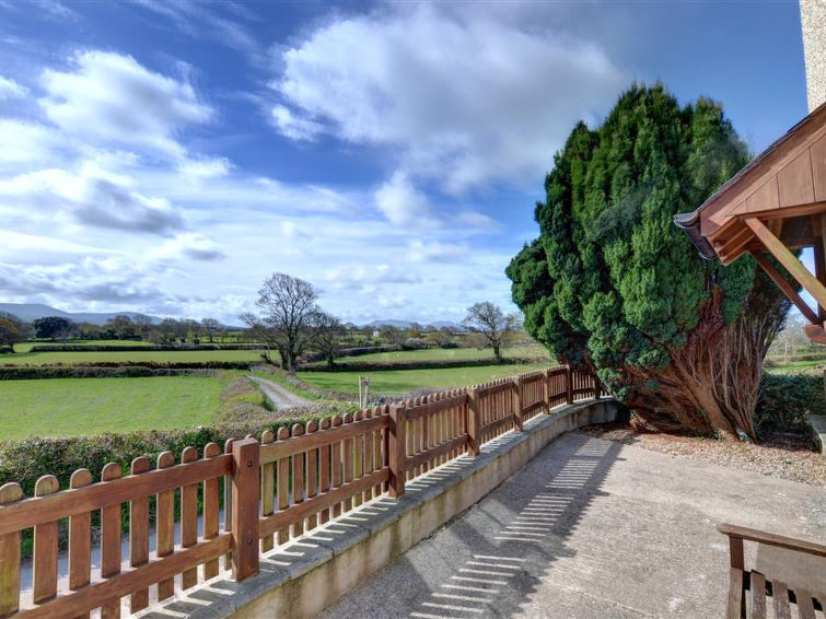 Llanfaglan House