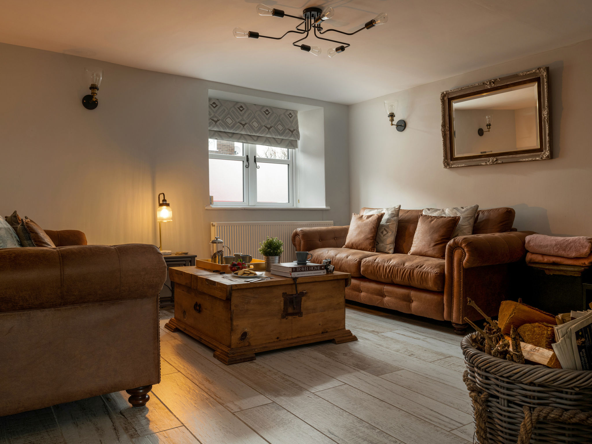 Esmor Cottage-Drinnen