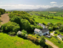 Buzzards View: Ruim vakantiehuis met hot tub en uitzicht in Conwy - thumbnail 2