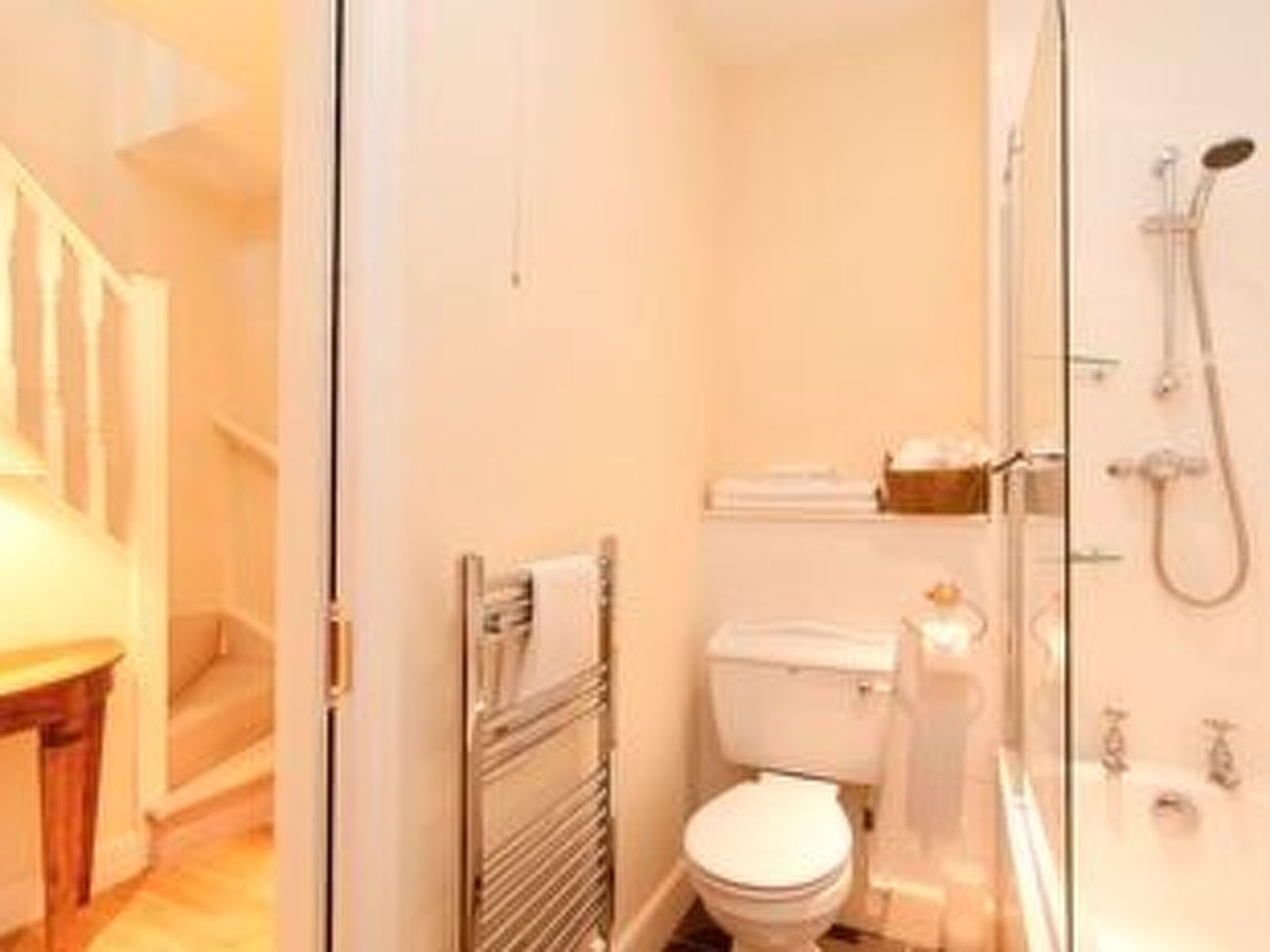 Photo of Edinburgh Kirche Wohnung