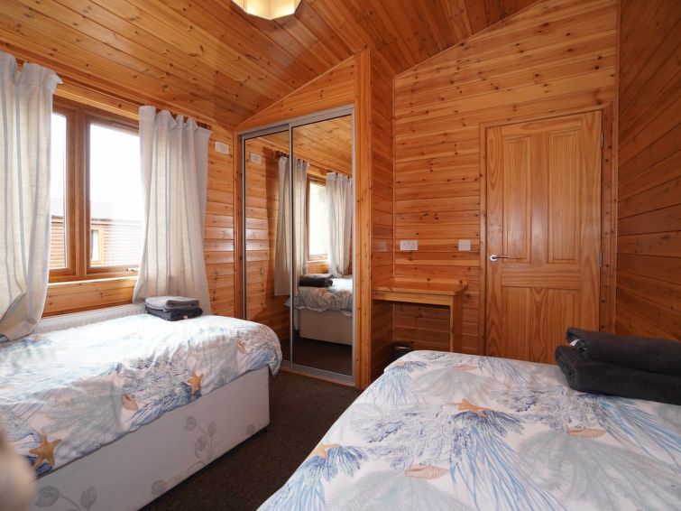 Photo of Loch Leven Lodge 11