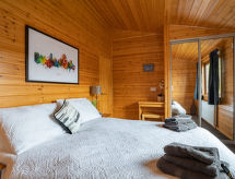 Vrijstaand chalet aan Loch Leven met uitzicht op de bergen - thumbnail 4