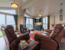Dom Loch Leven Lodge 25 East