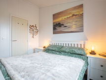 Dom Loch Leven Lodge 25 East