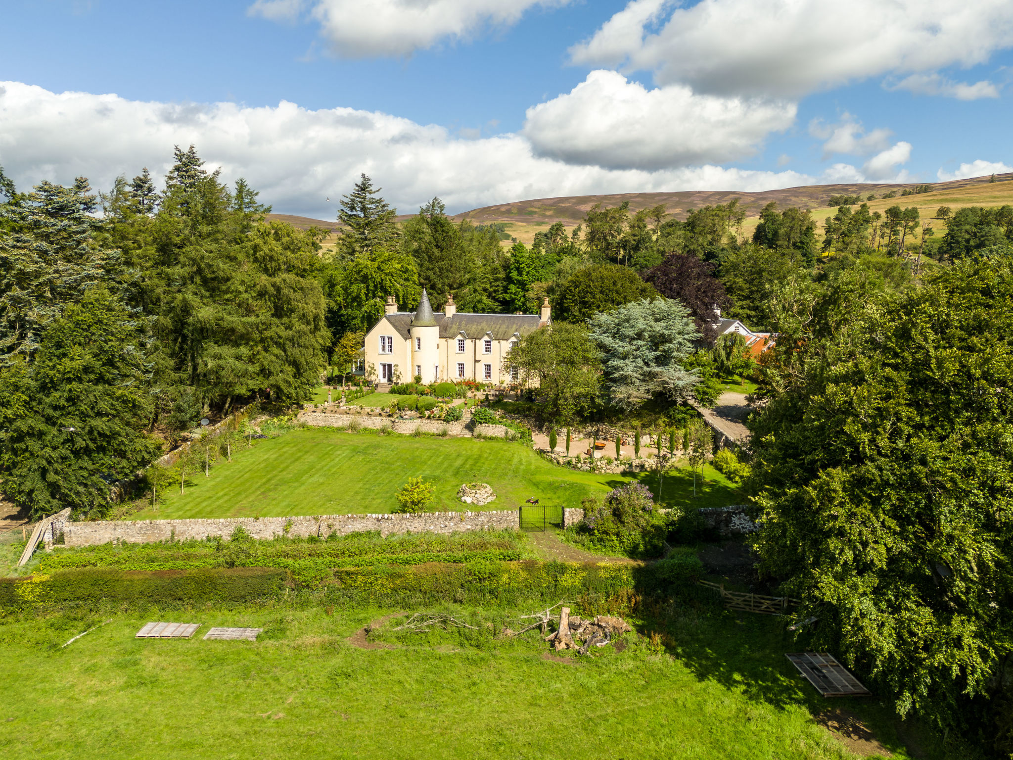 Glenquiech House-Buiten