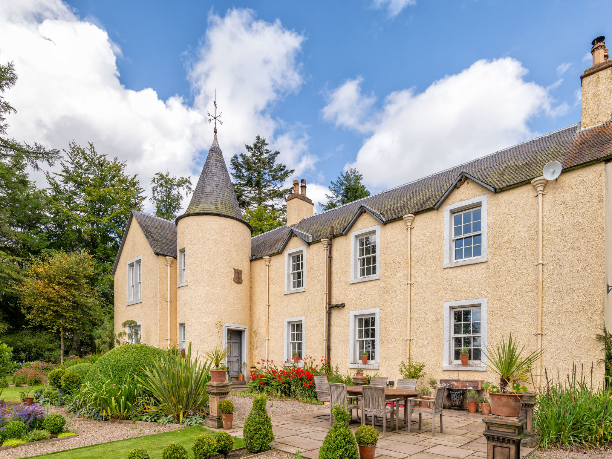 Glenquiech House-Buiten
