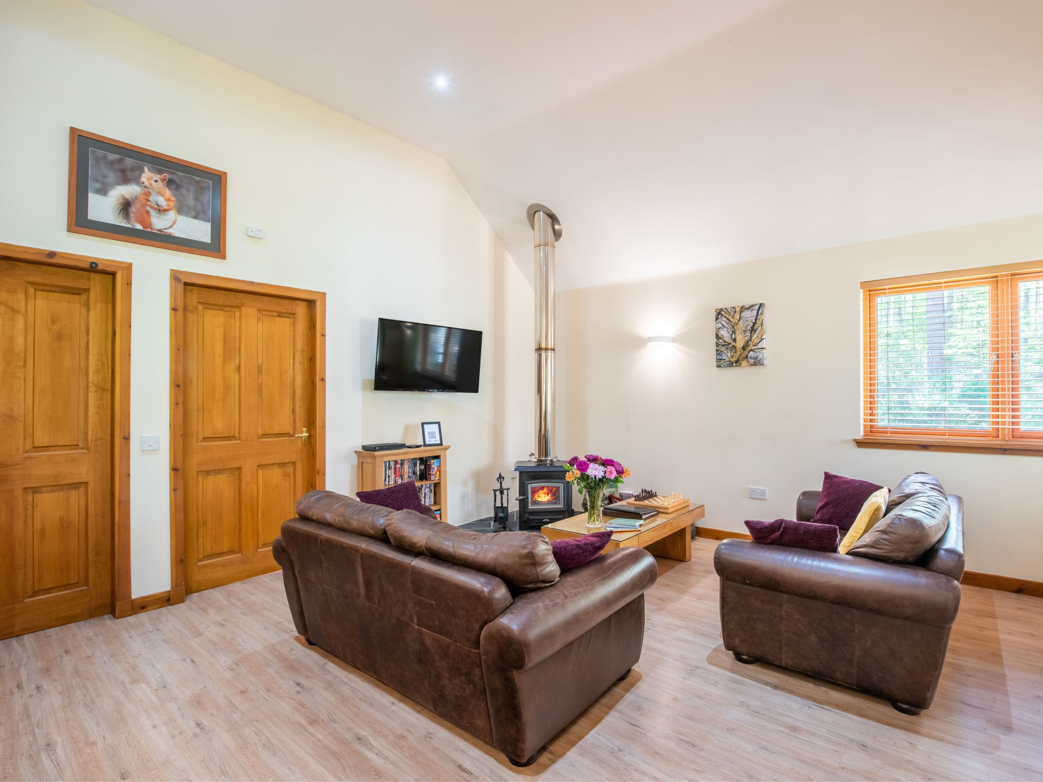 Pine Marten Lodge - Inside