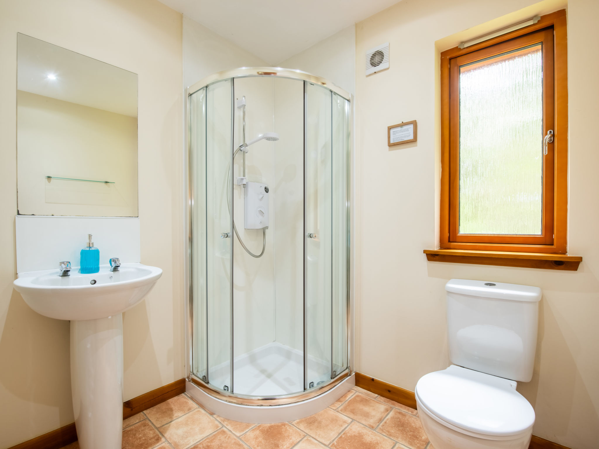 Capercaillie Cabin - Inside