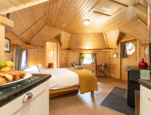 Ghillie's Bothy: knus chalet voor 4 in de bossen van Cairngorms - thumbnail 2