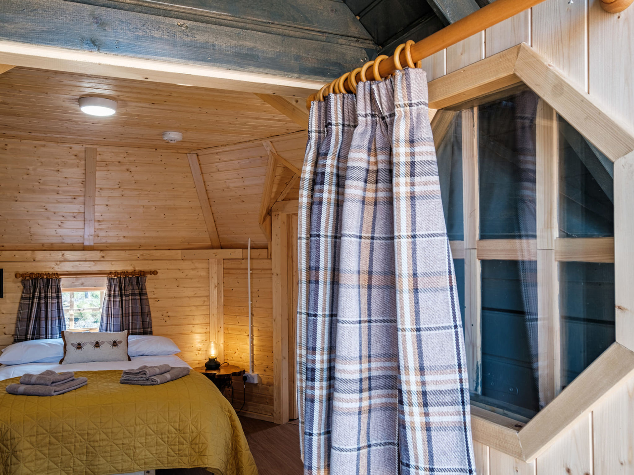 Ghillie’s Bothy-Inside