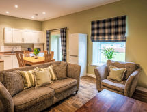 Vrijstaande cottage aan de golfbaan in Glenshee met hot tub en omheinde tuin - thumbnail 6