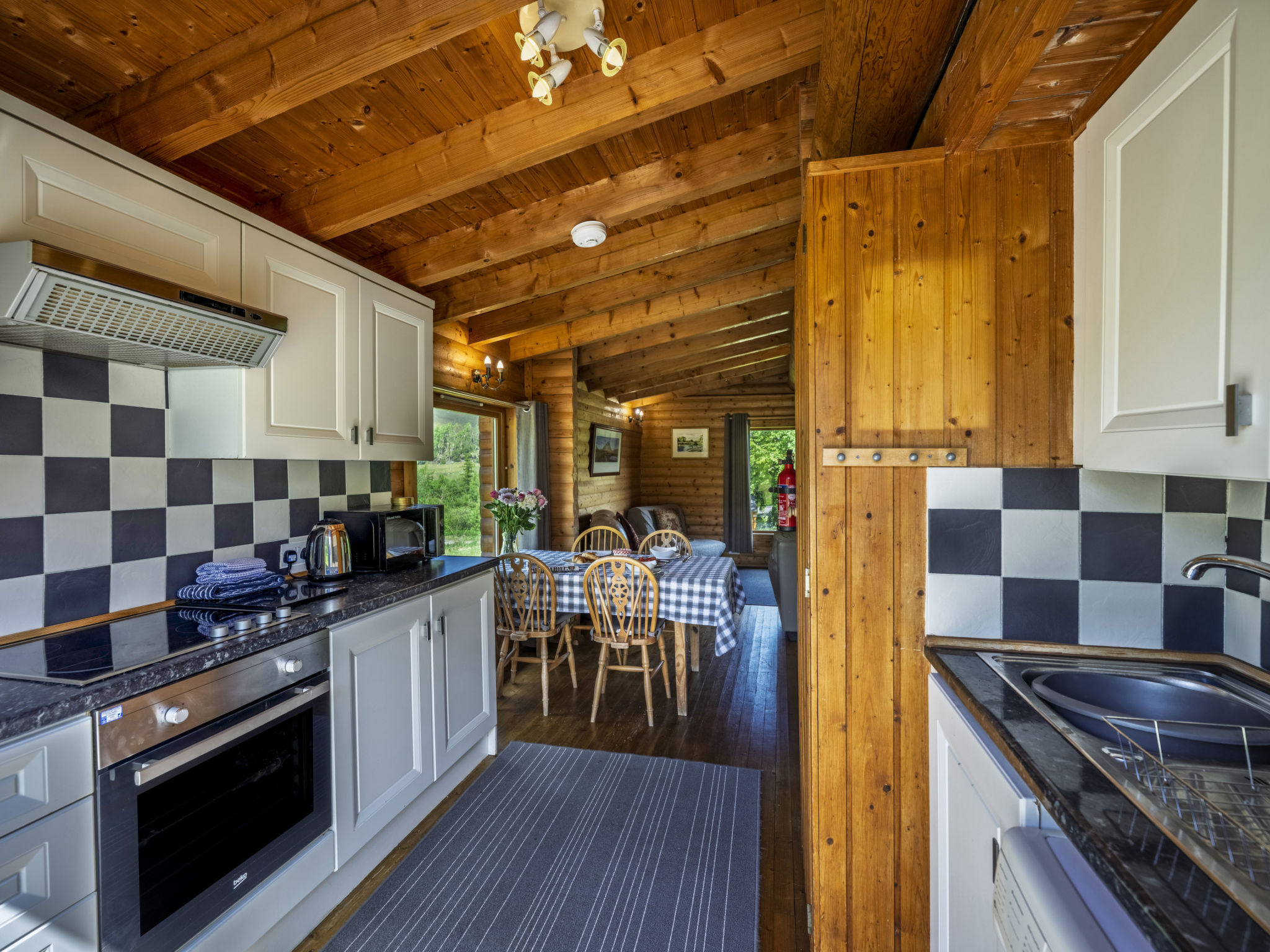 Cragdhu Log Cabin-Dedans