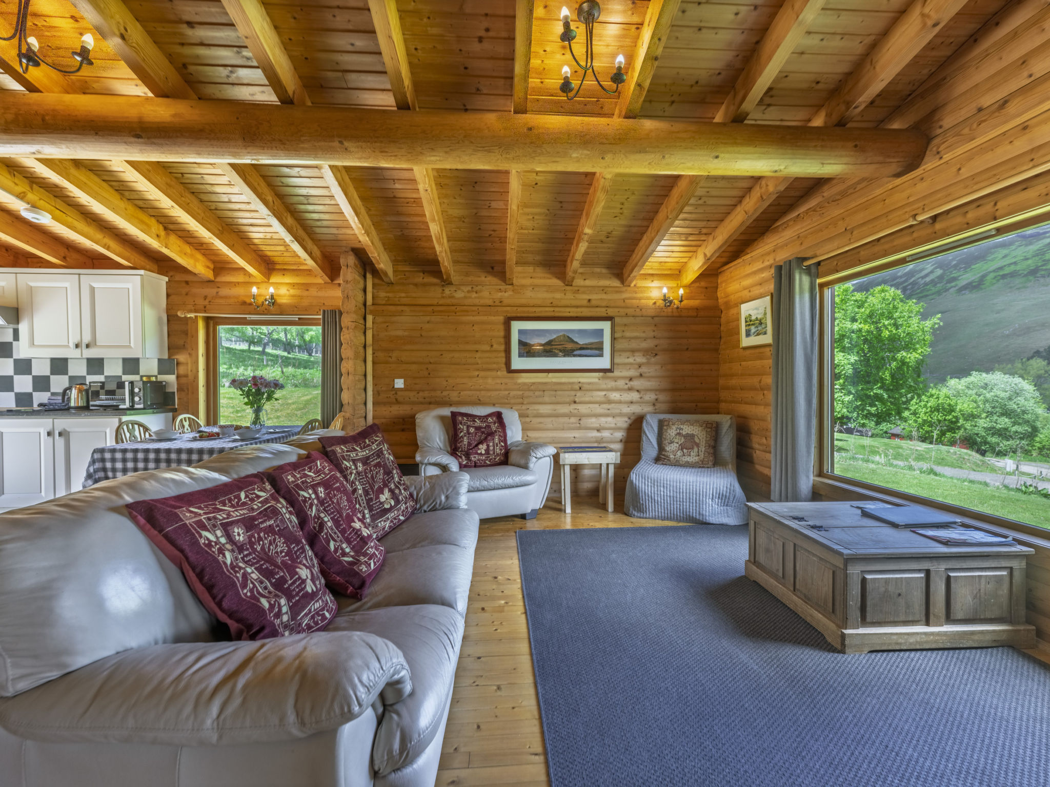 Cragdhu Log Cabin-Dedans