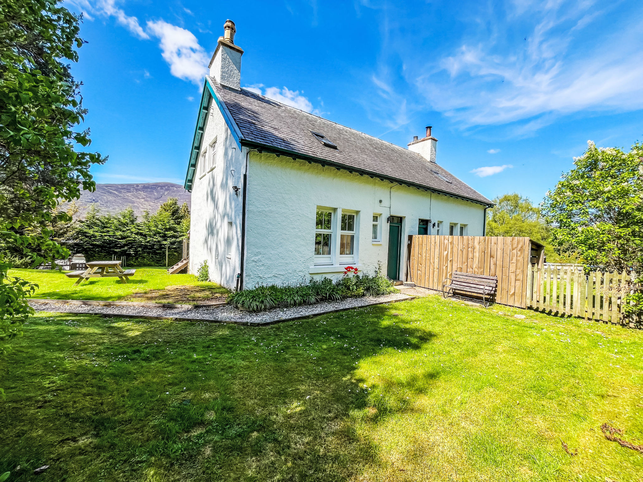 1 Railway Cottage Accommodation in Aviemore