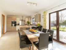 Moderne 4-slaapkamer villa aan de golfbaan bij Aviemore - thumbnail 2