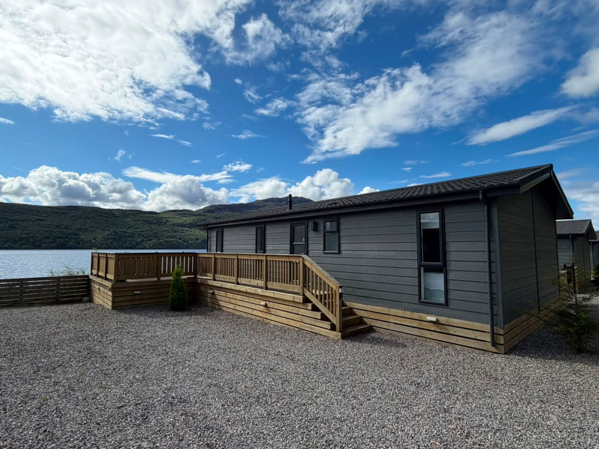 Loch Ness Hamptons Lodge - Dehors