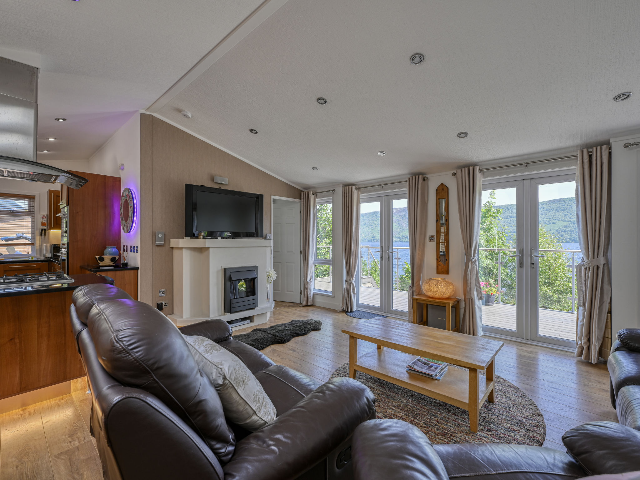 Cìela Lodge on Loch Ness - Dedans