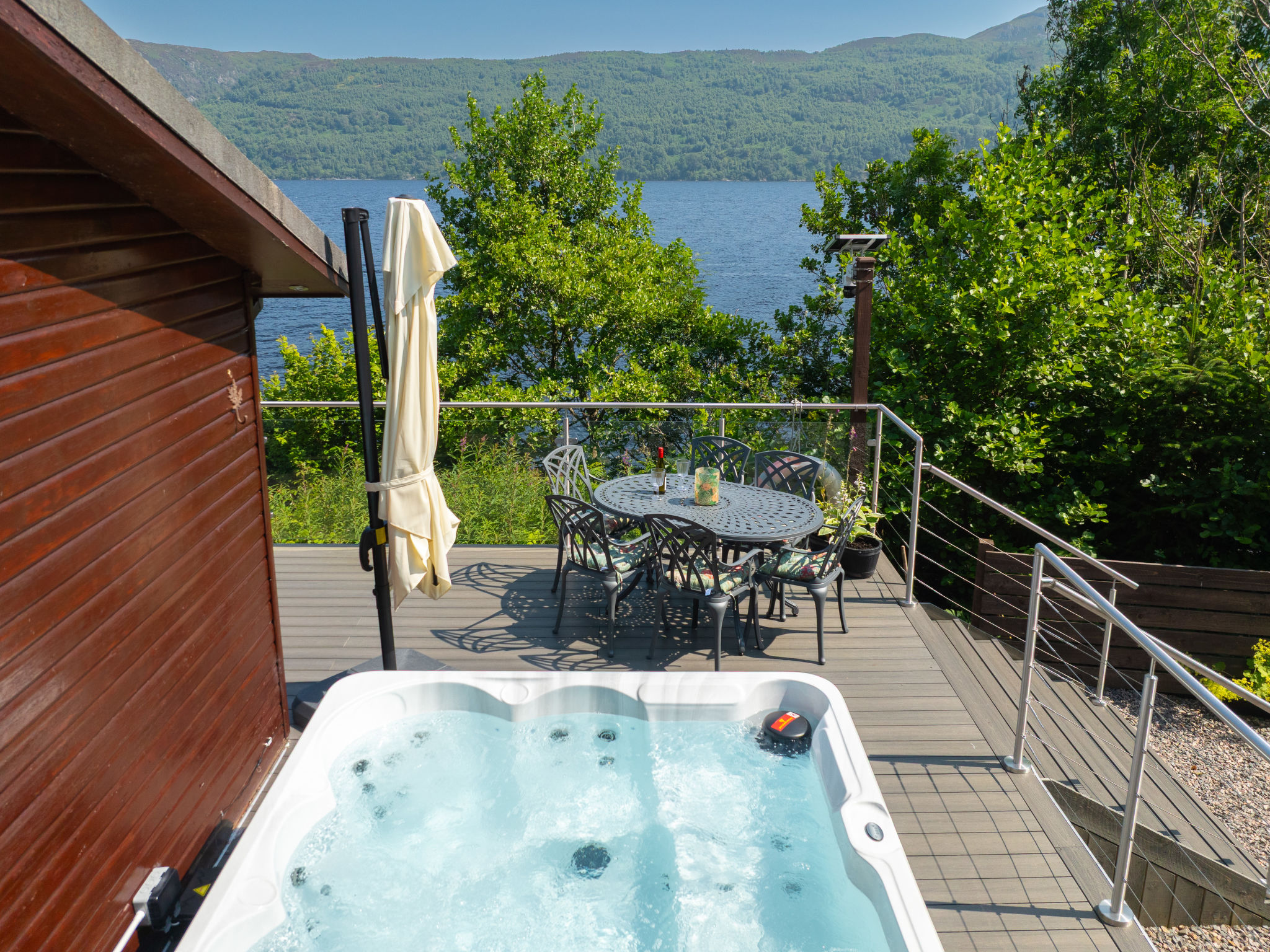 Cìela Lodge on Loch Ness