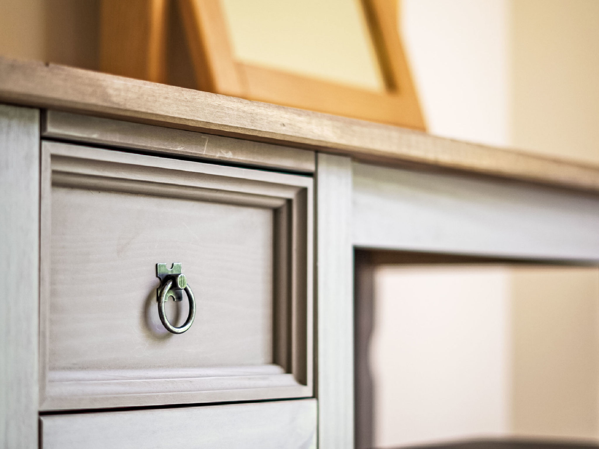 Corrimony View-Inside