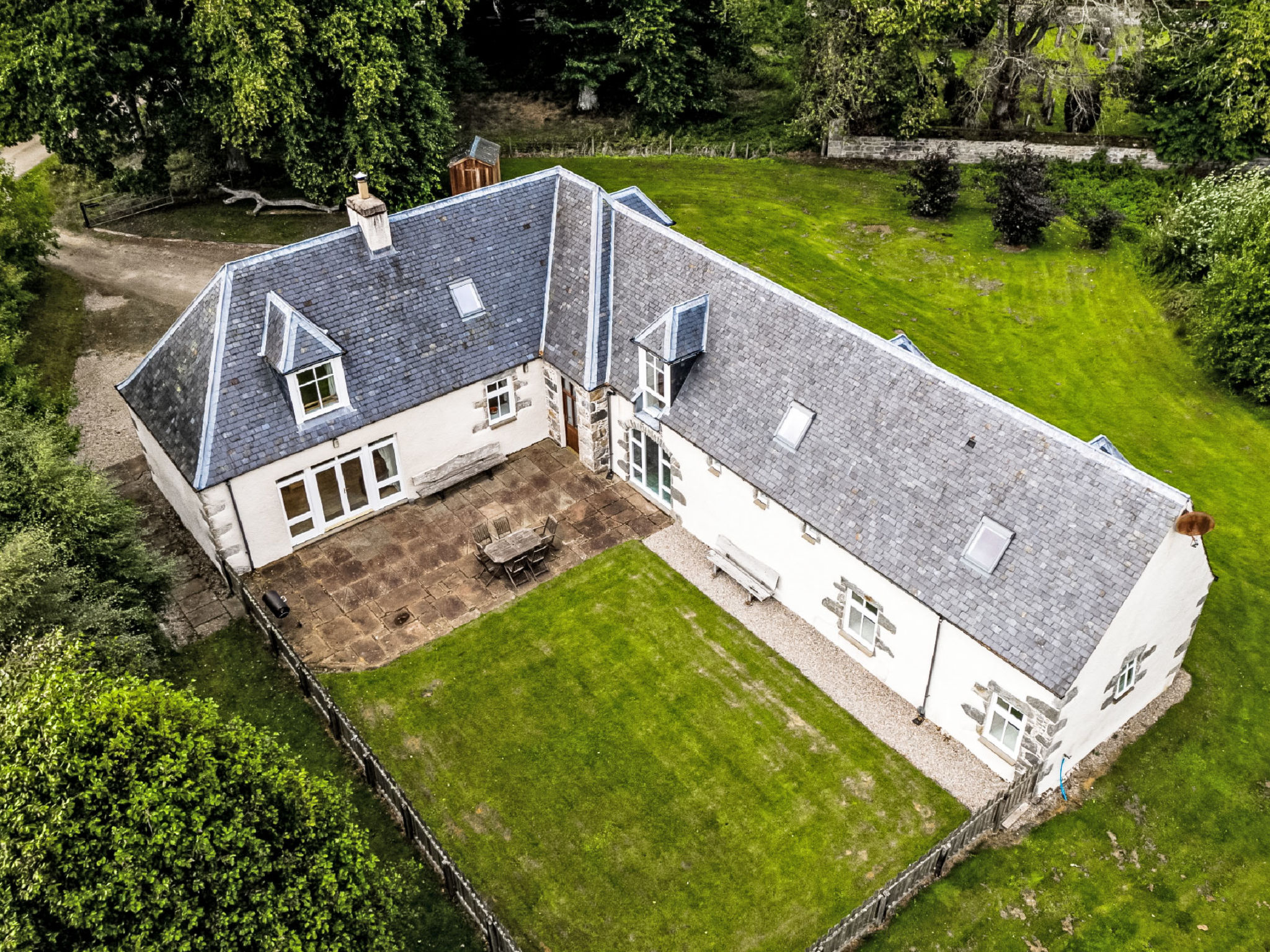 Corrimony View-Outside