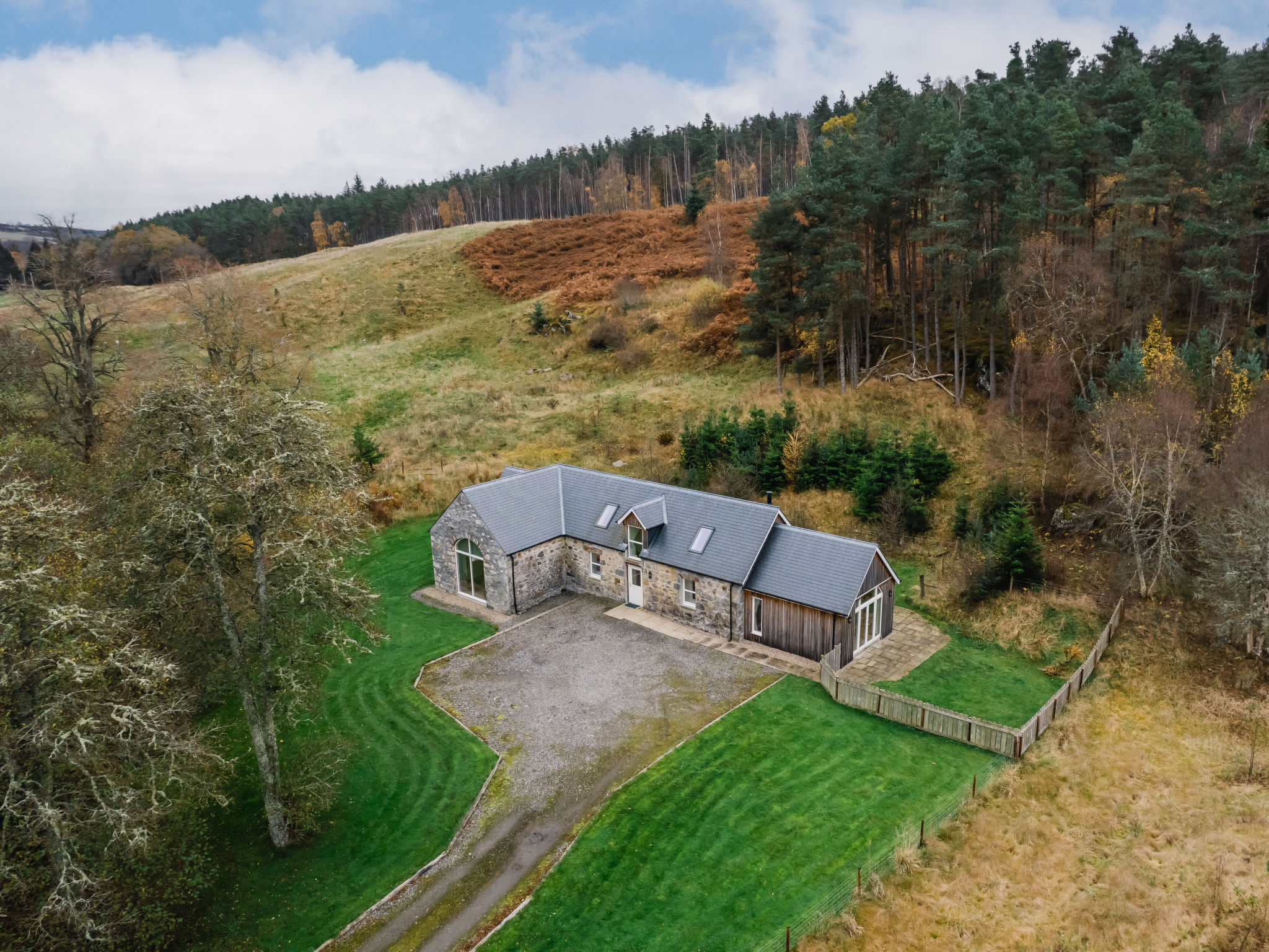 Corrimony View-Outside