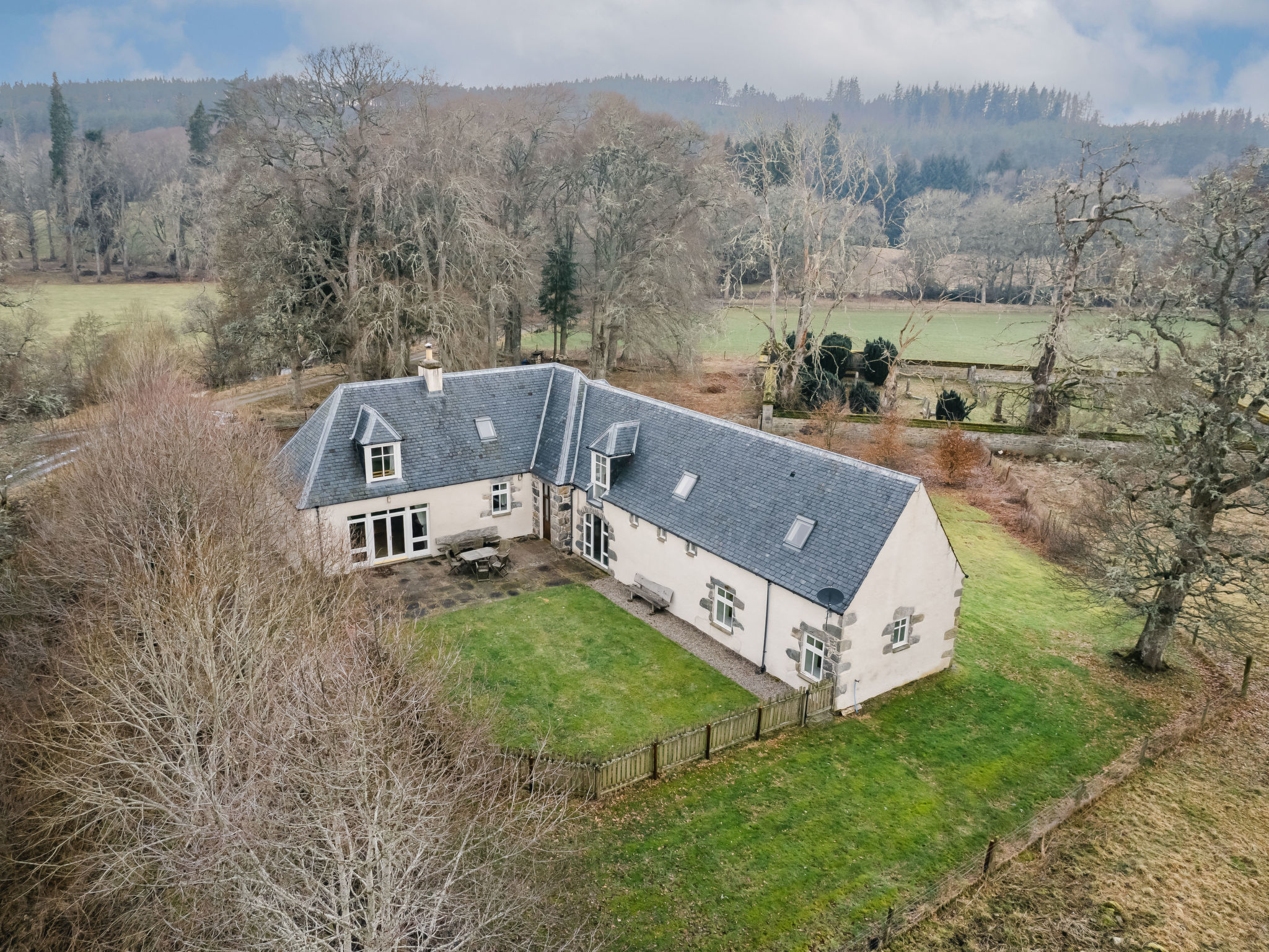 Corrimony View-Outside