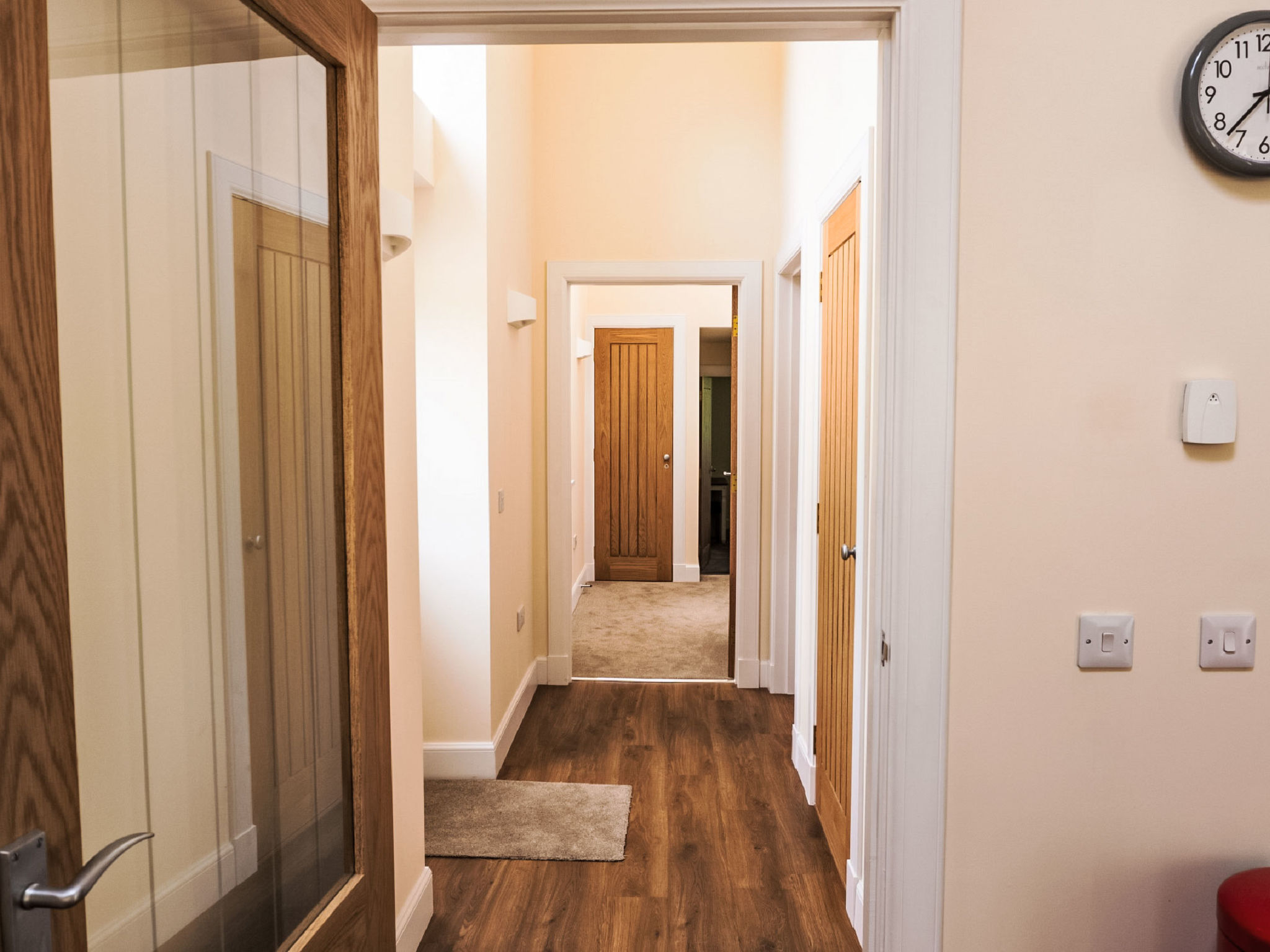 Corrimony View-Inside