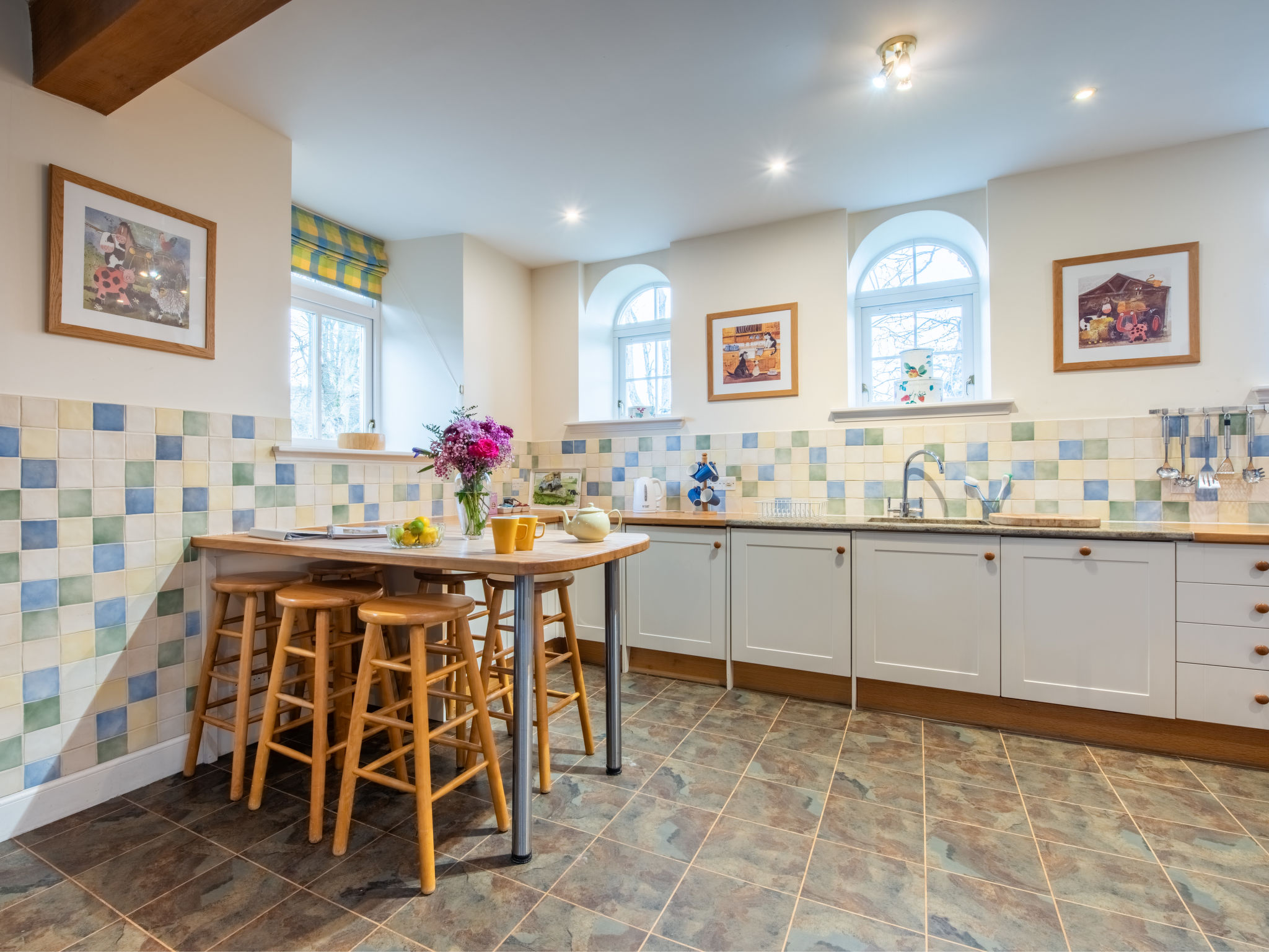 Corrimony View-Outside