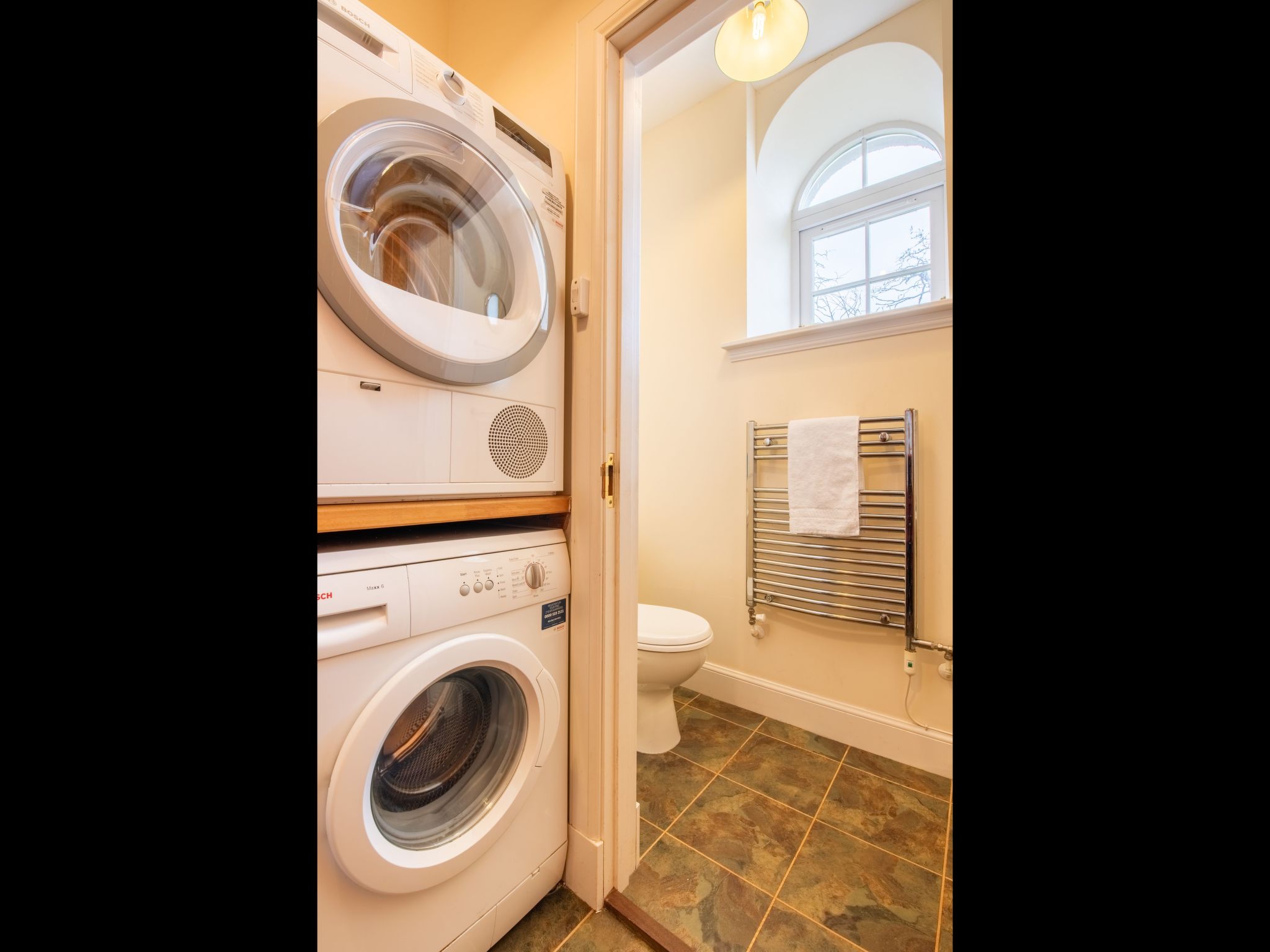 Corrimony View-Inside