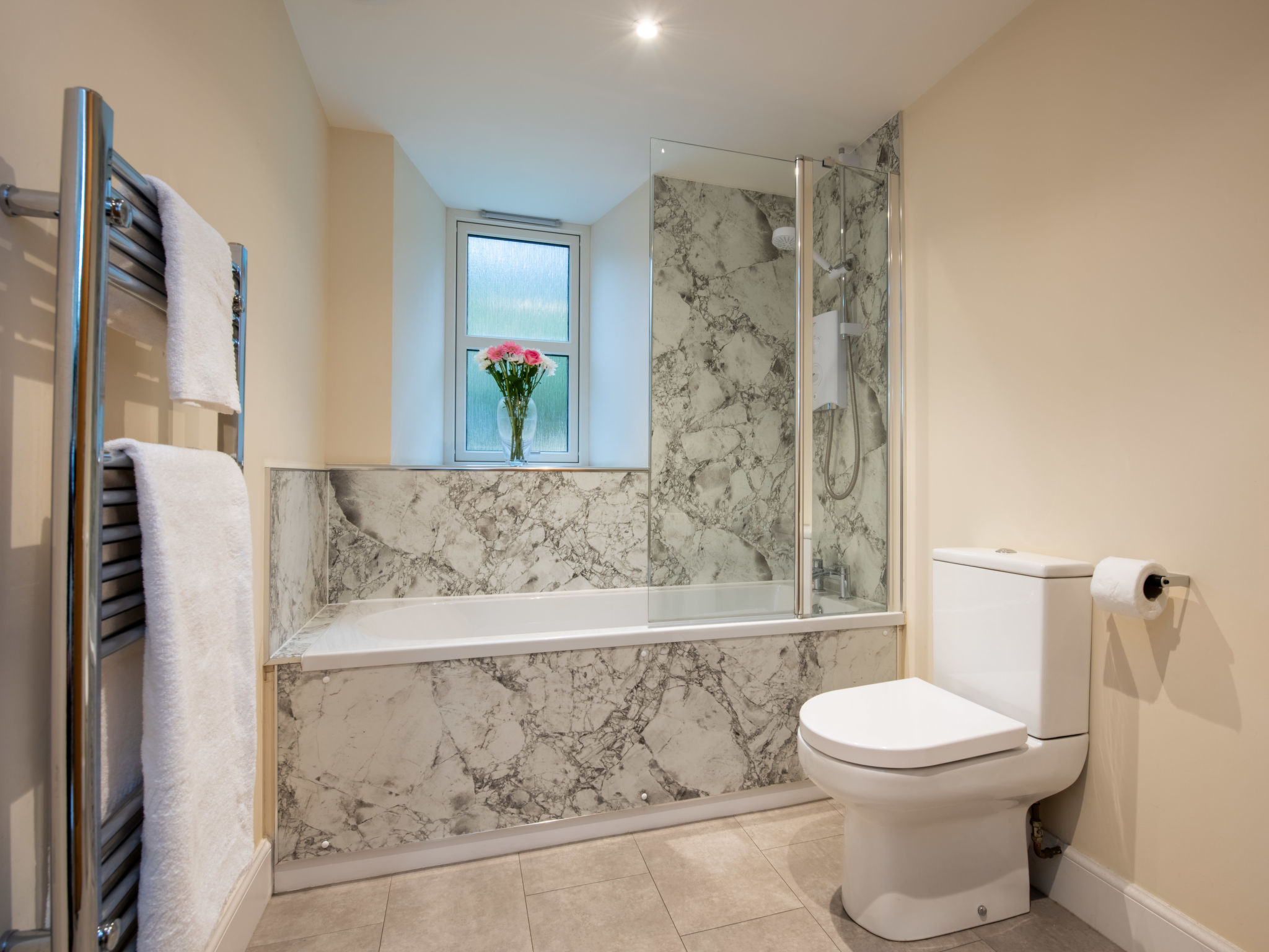 Corrimony View-Inside