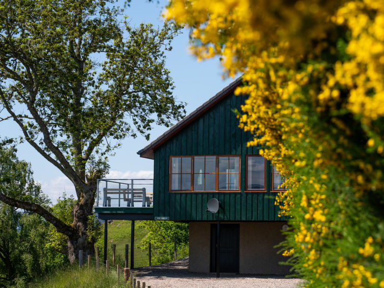 Meerzicht en rust in Achmony Green, centrum van Drumnadrochit in Drumnadrochit