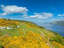 Vrijstaande cottage nabij Loch Ness met omheinde tuin en open haard - thumbnail 1
